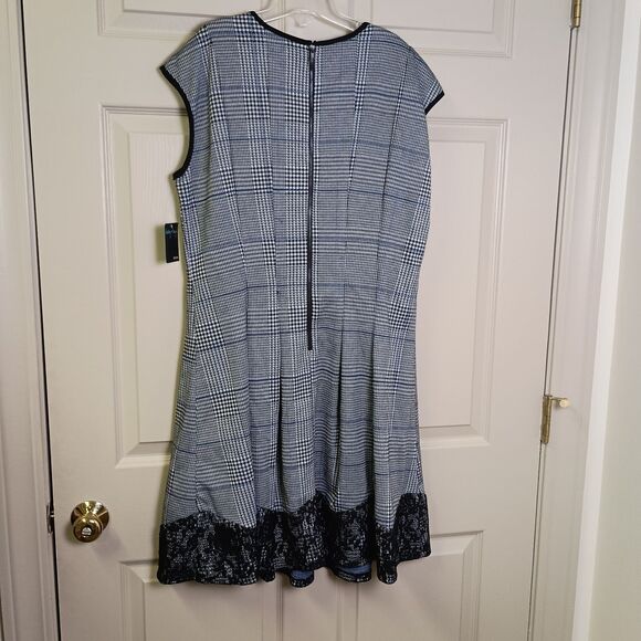 Gabby Skye Womens Dress NWT Size 16 Houndstooth Cap Sleeve Lace Hem - Picture 2 of 5